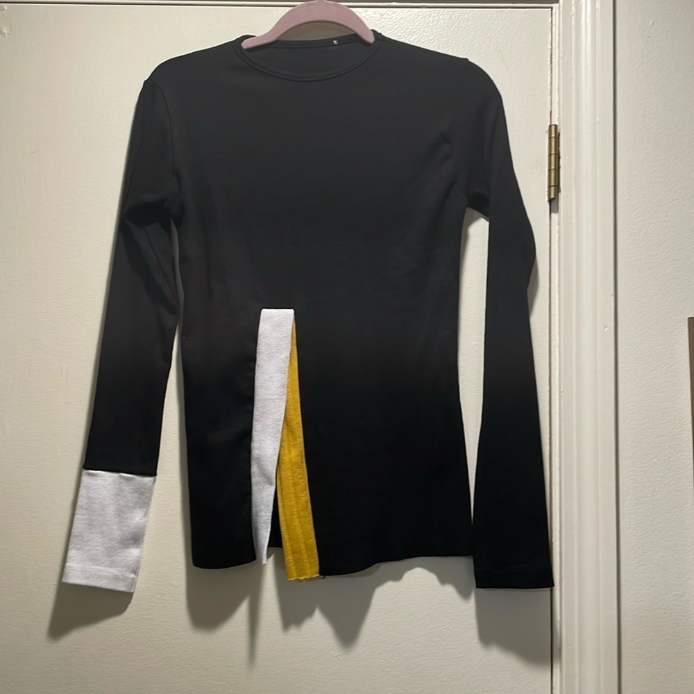 Du Jour Black White Mustard Front Slit Long Sleeve Color Enhanced Top